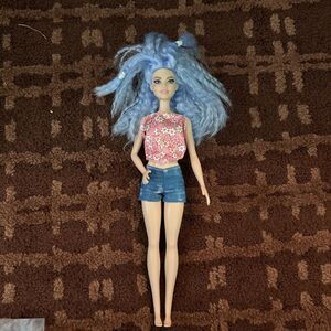 2016 Barbie Doll With Blue Crimped Hair‎ And Outfit Included